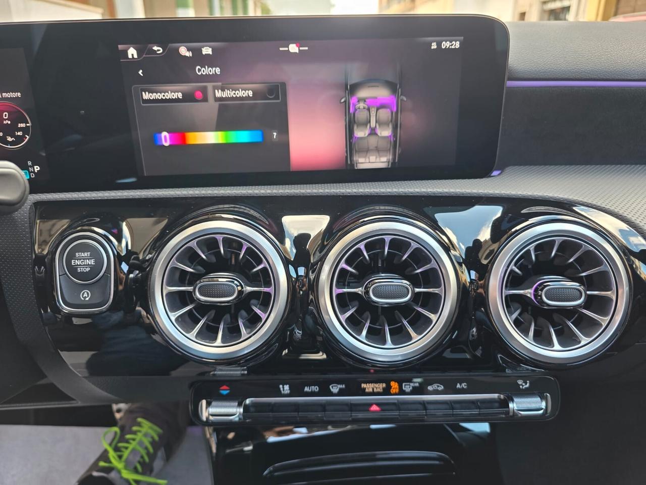 Mercedes A 180 d 1950 cc AMG/Premium/Tetto/Luci Ambiente...