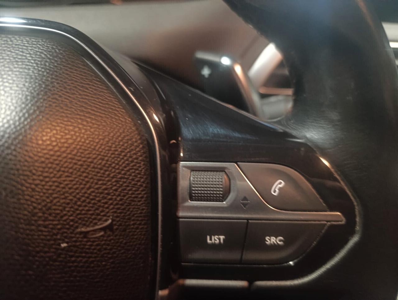 Peugeot 3008 del 2018 EURO 6 B cambio automatico