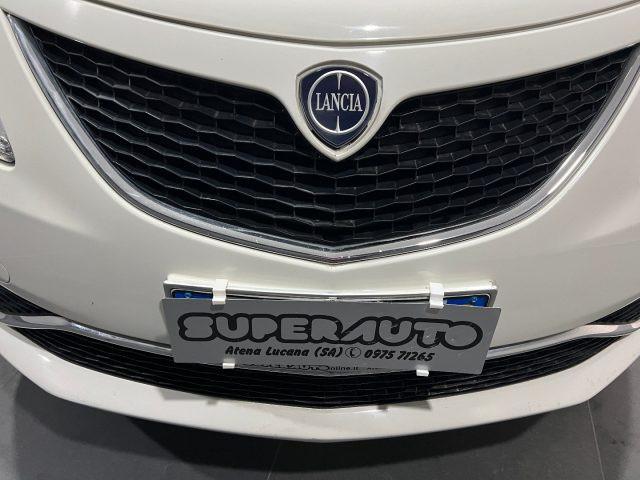LANCIA Ypsilon 1.2 69 CV 5 porte Silver