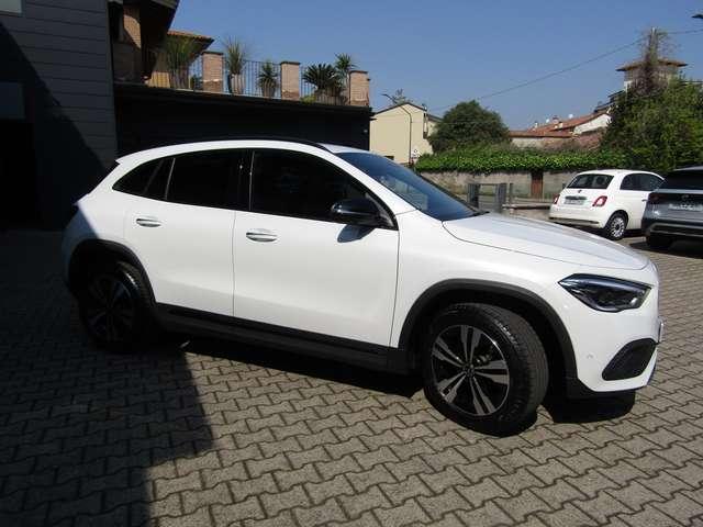 Mercedes-Benz GLA 200 BENZINA SPORT 163CV CAMBIO AUTO,CERCHI 18,FARI LED