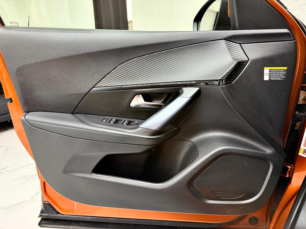 Peugeot 2008 BlueHDi 130 S&S EAT8 Allure Navi Pack