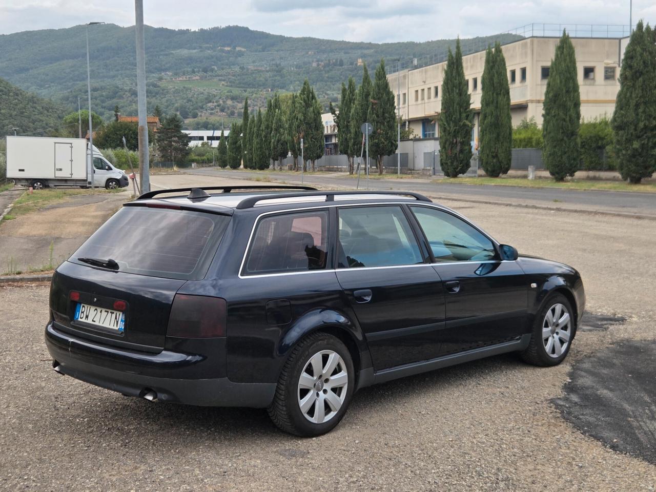Audi A6 2.5 V6 TDI/180 CV cat Avant quattro