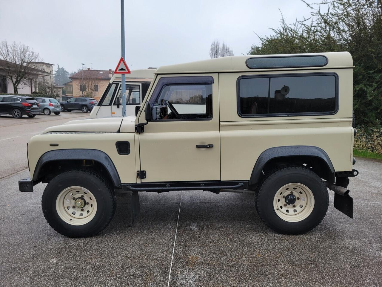Land Rover Defender 90 turbodiesel Hard-top