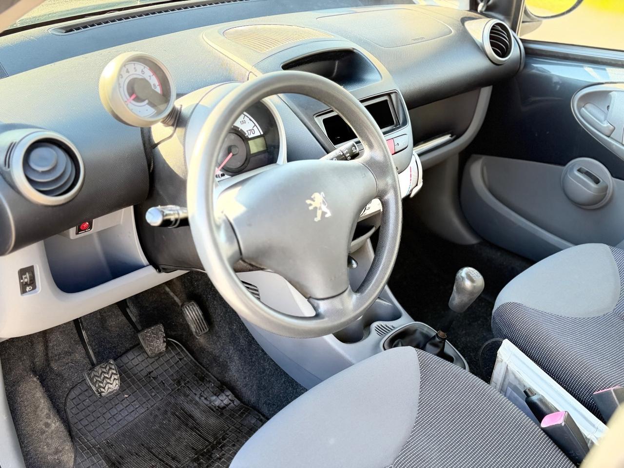 Peugeot 107 1.0 benzina ok neo patentati