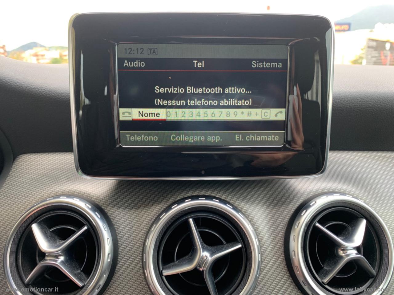 MERCEDES-BENZ GLA 200 CDI Premium - 2015