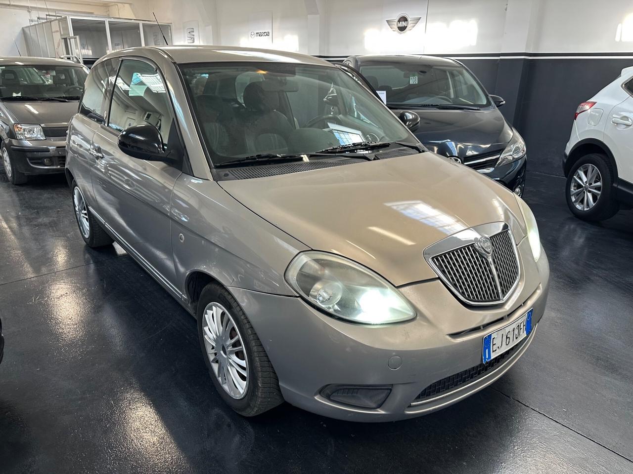 Lancia Ypsilon 1.4 Platinum Ecochic GPL