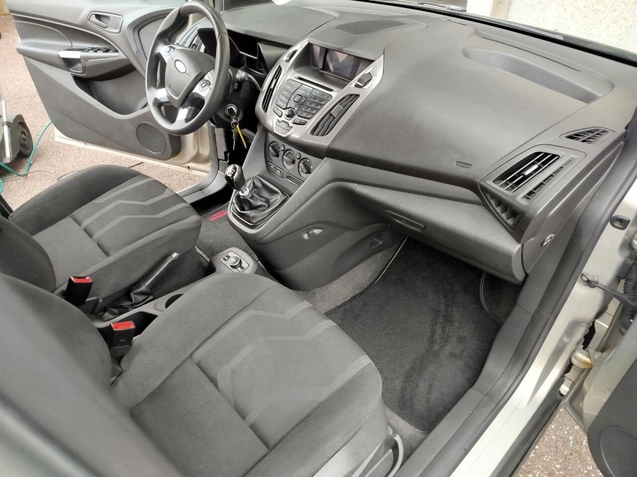 Ford Tourneo Connect Connect7 1.6 TDCi 115 CV Plus 7 POSTI