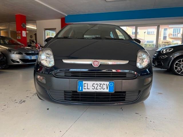 FIAT PUNTO EVO 1.2 BENZINA 69CV IN OTTIME CONDIZIONI ADATTA E NEO PATENTATI