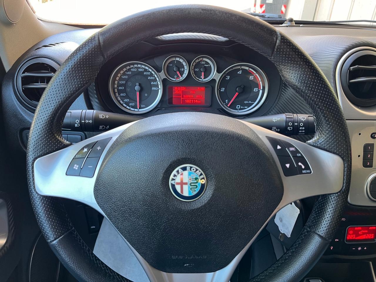 Alfa Romeo MiTo 1.3 jtdm-2 Distinctive premium