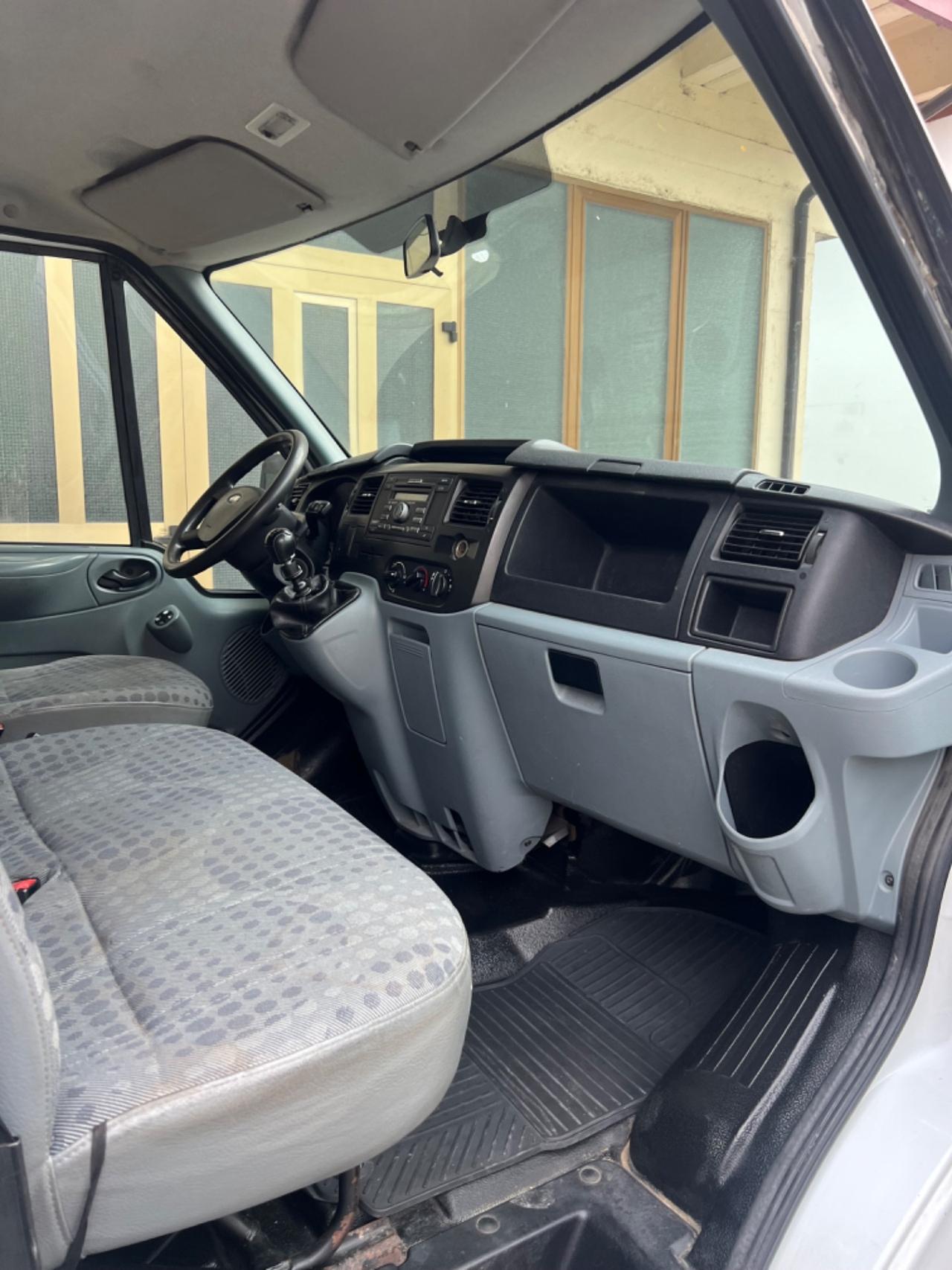 Ford Transit/Tourneo/Bus Transit 350L 2.4 TDCi/140 PL-DC-RG Cabinato