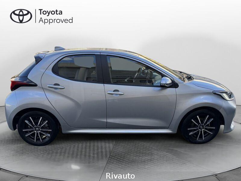 Toyota Yaris Hybrid Trend MY22