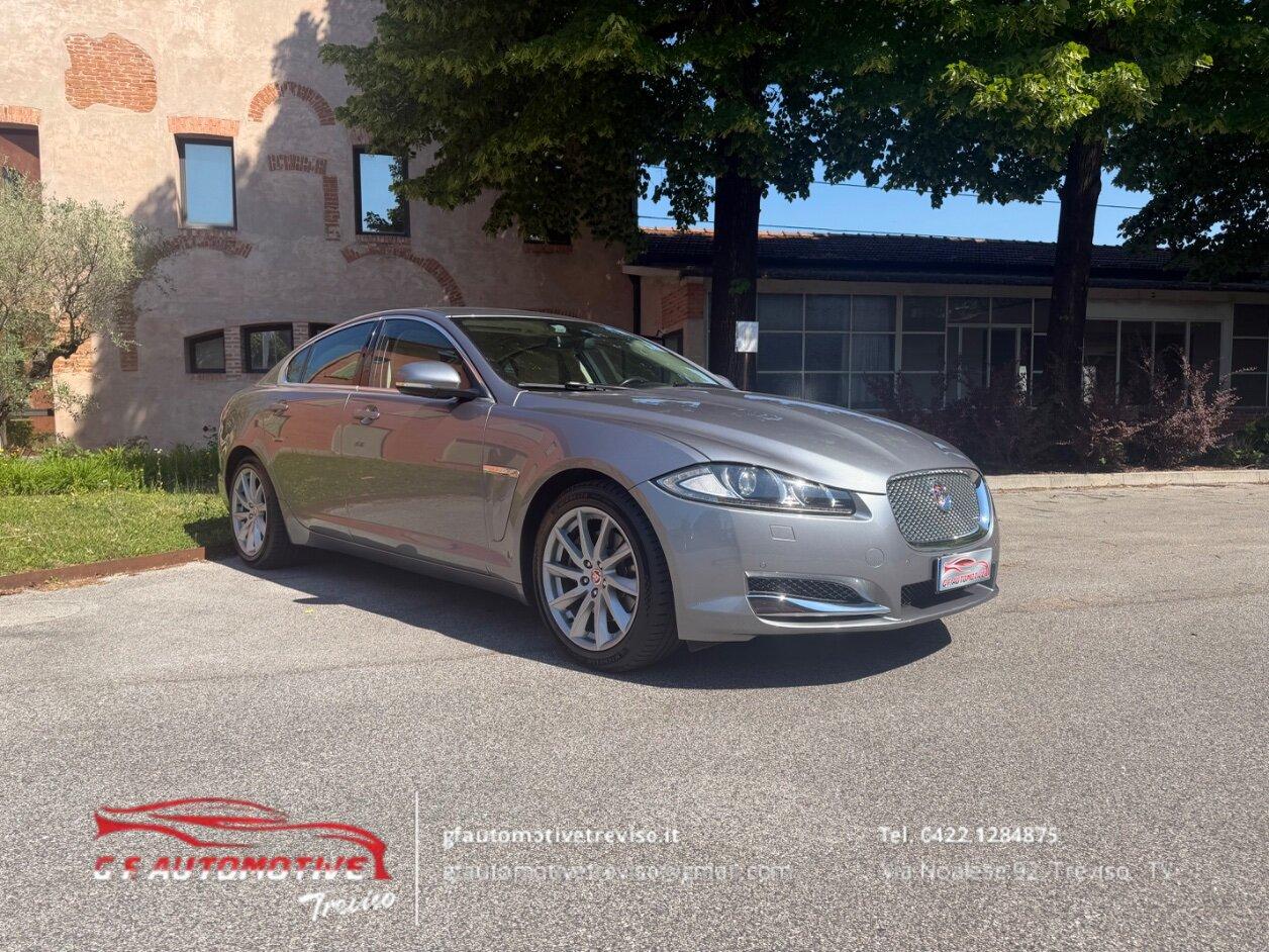 Jaguar XF Berlina XF 2.2d Luxury 200cv auto