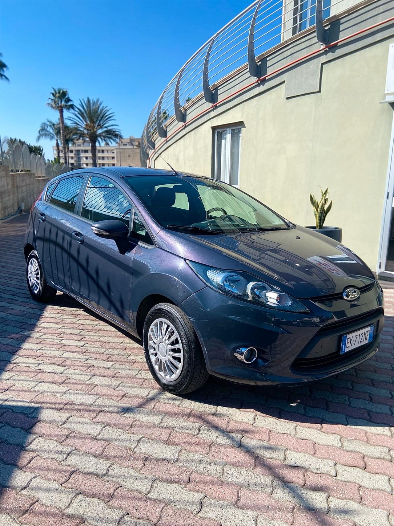 Ford Fiesta 1.4 tdci 70cv 5p. Titanium