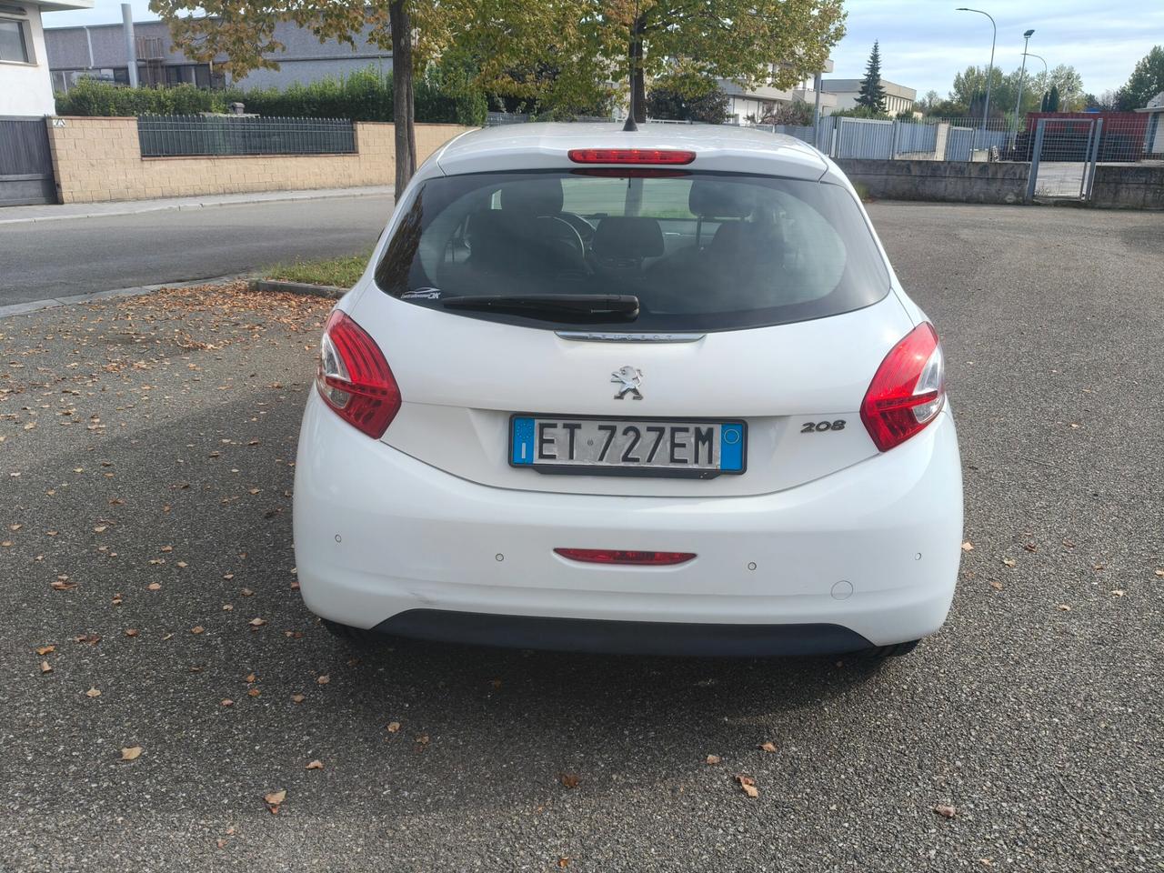 Peugeot 208 1.0 del 2013 SOLO 87.000 KM