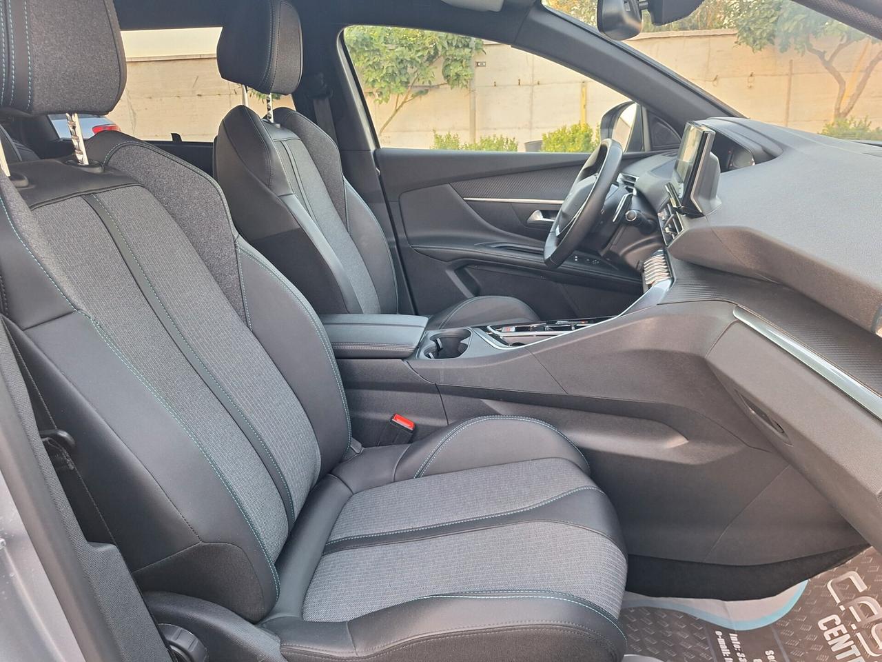 Peugeot 5008 ALLURE PACK 1.5 HDi 130 EAT8 NAV+RETROCAM. 7posti -2024