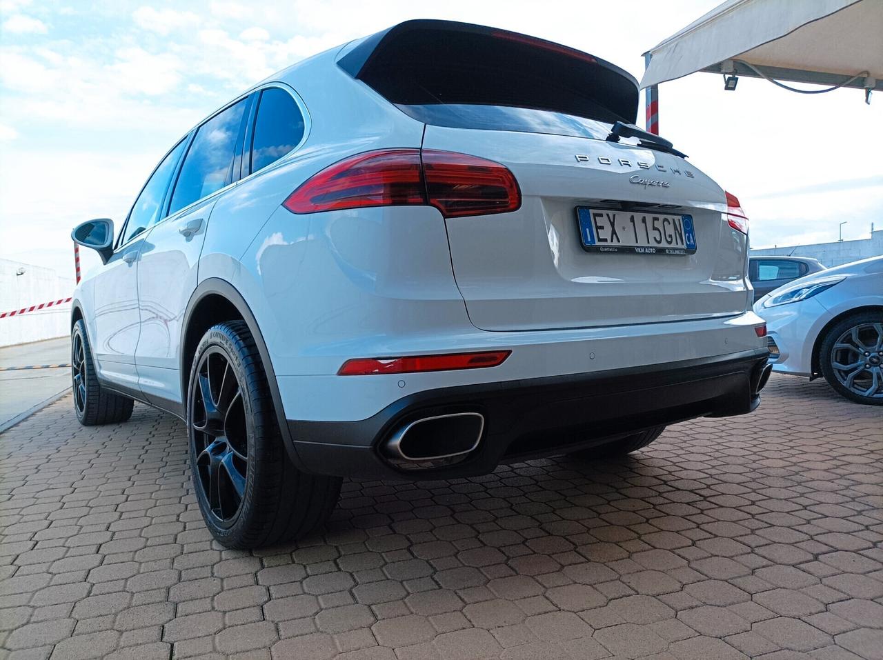 Porsche Cayenne 3.0 Diesel RESTYLING 250CV