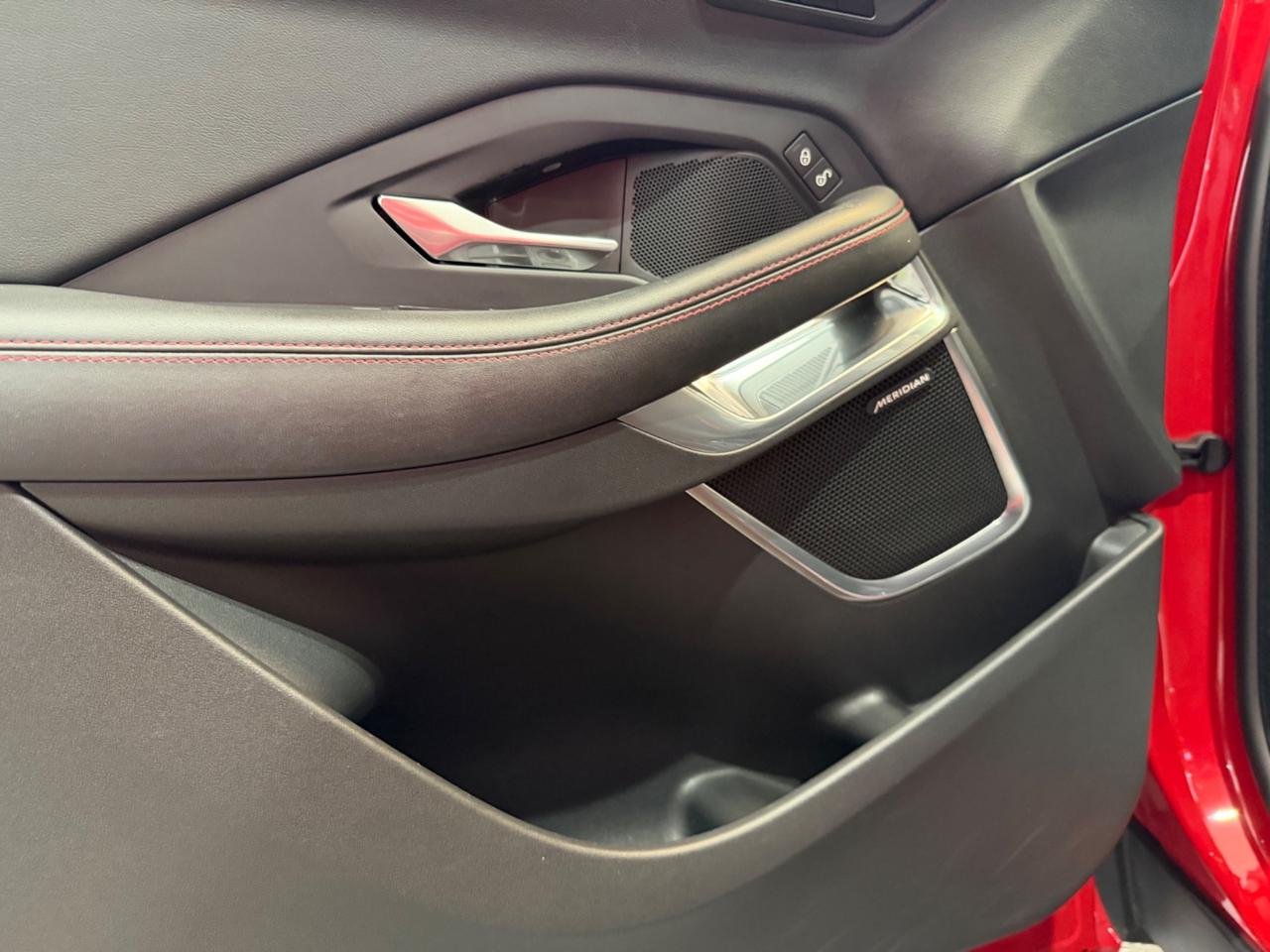 Jaguar E-Pace 2.0D 180 CV AWD AUT. FIRST EDITION