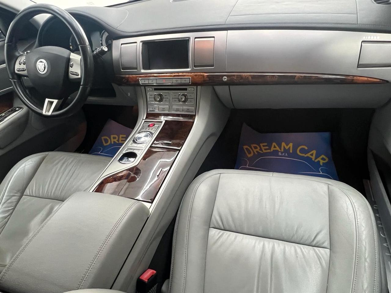 Jaguar XF 3.0 D V6 241CV 5p. - Diesel