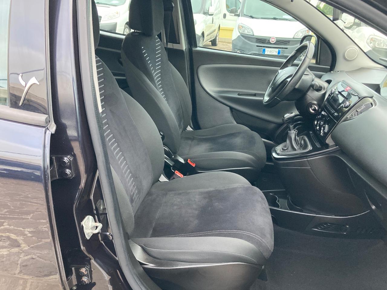 Lancia Ypsilon 1.3 MJT 16V 95 CV 5 porte S&S Platinum