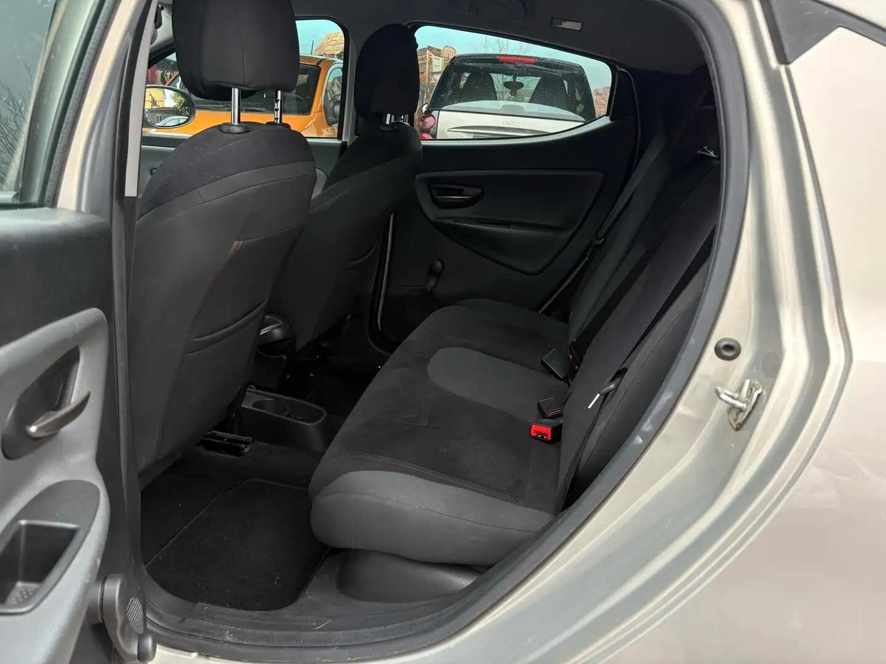 Lancia Ypsilon 1.2 69 CV 5 porte GPL Ecochic Platinum