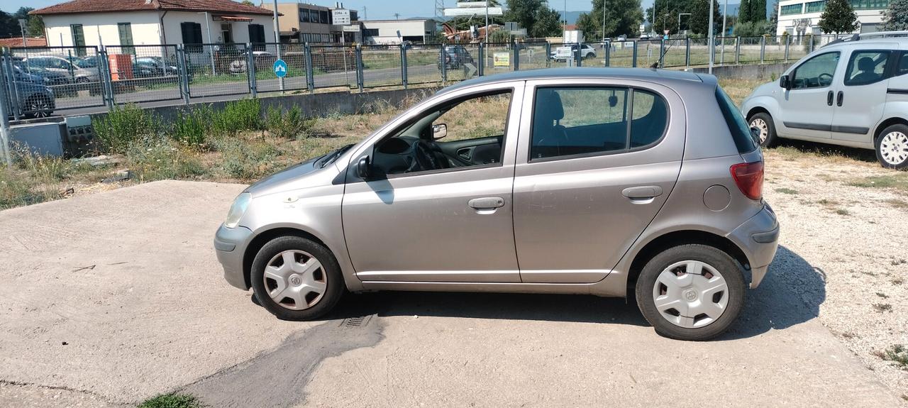 Toyota Yaris 1.0i 16V cat 5 porte Sol Blue