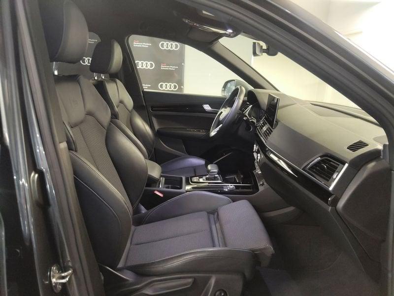 Audi Q5 Q5 Sportback 40 2.0 tdi mhev 12V Identity Black quattro s-tronic