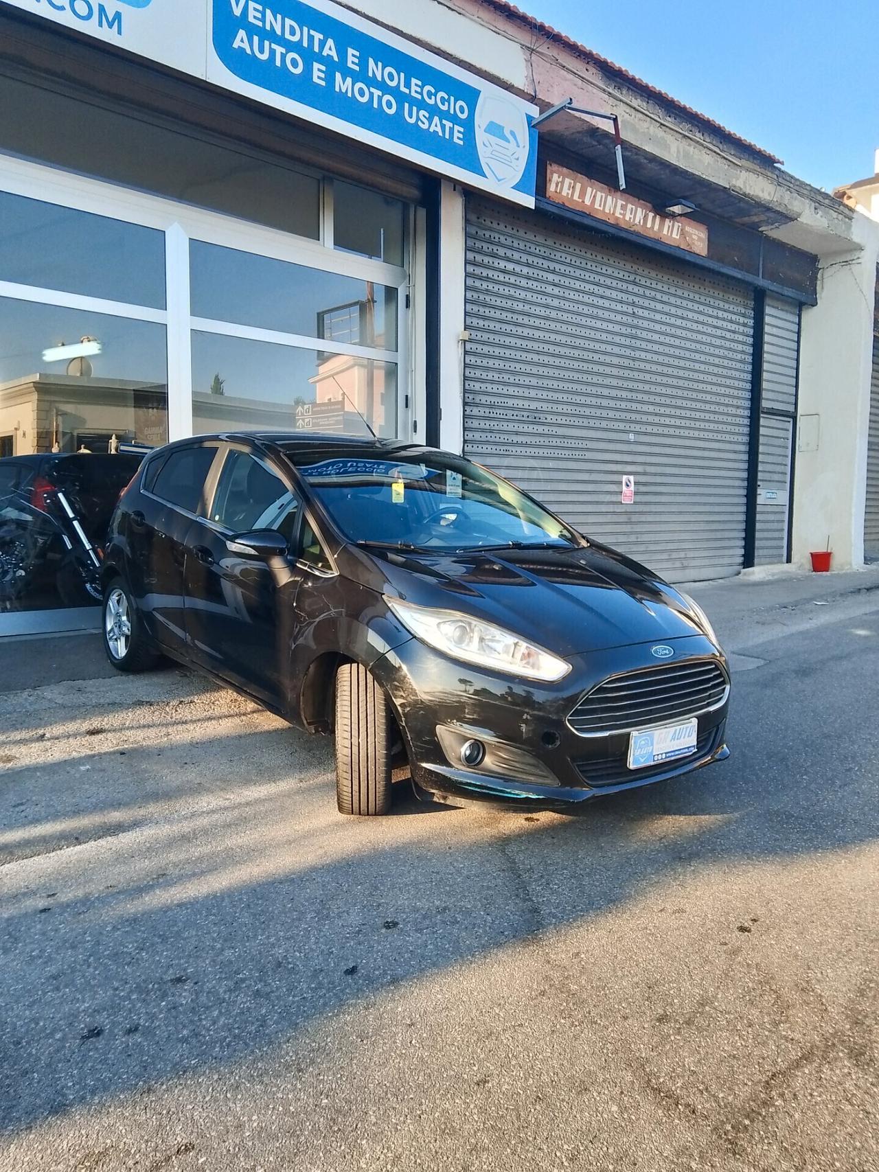 Ford Fiesta 1.4 5 porte Bz.- GPL Titanium