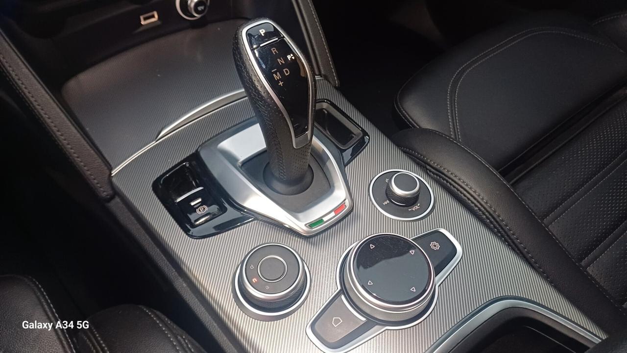 Alfa Romeo Stelvio 2.2 210 CV AT8 Q4 " Veloce Tì "