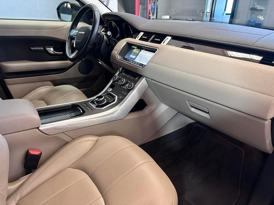 Land Rover Range Evoque KM0 20 TD4 180cv Aut 5p Dynamic