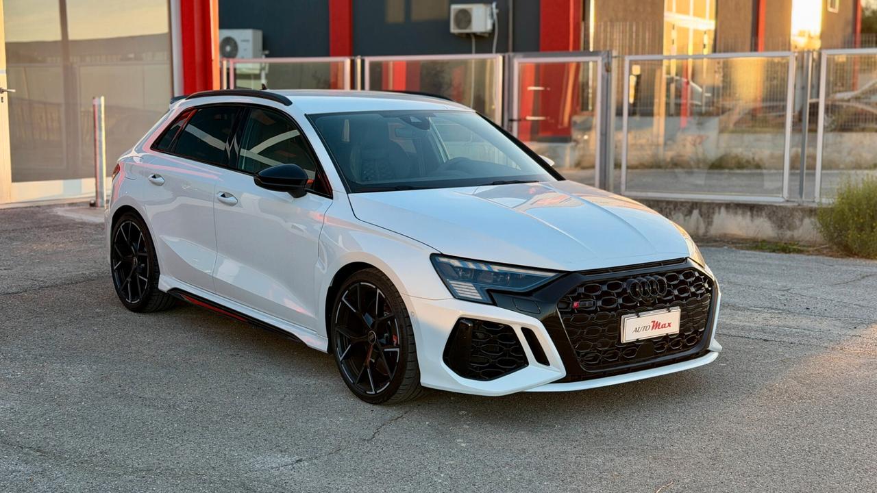 Audi A3 RS 3 SPB TFSI quattro S tronic 400Cv