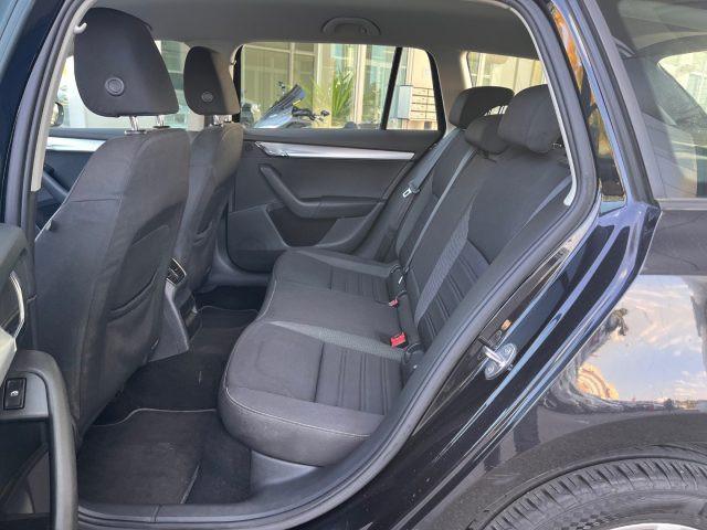 SKODA Octavia 1.6 TDI CR 115 CV DSG Wagon Style
