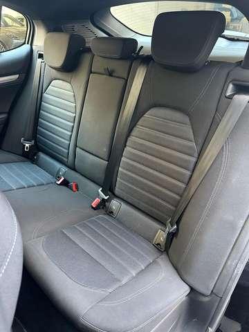Alfa Romeo Stelvio 2.2d 160cv Sprint Navi+Palette al Vol.+Camera