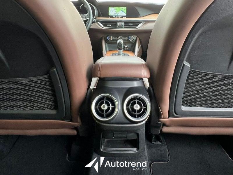 Alfa Romeo Stelvio 2.2 Turbodiesel 190 CV Automatica Q4 NAVI XENO Super