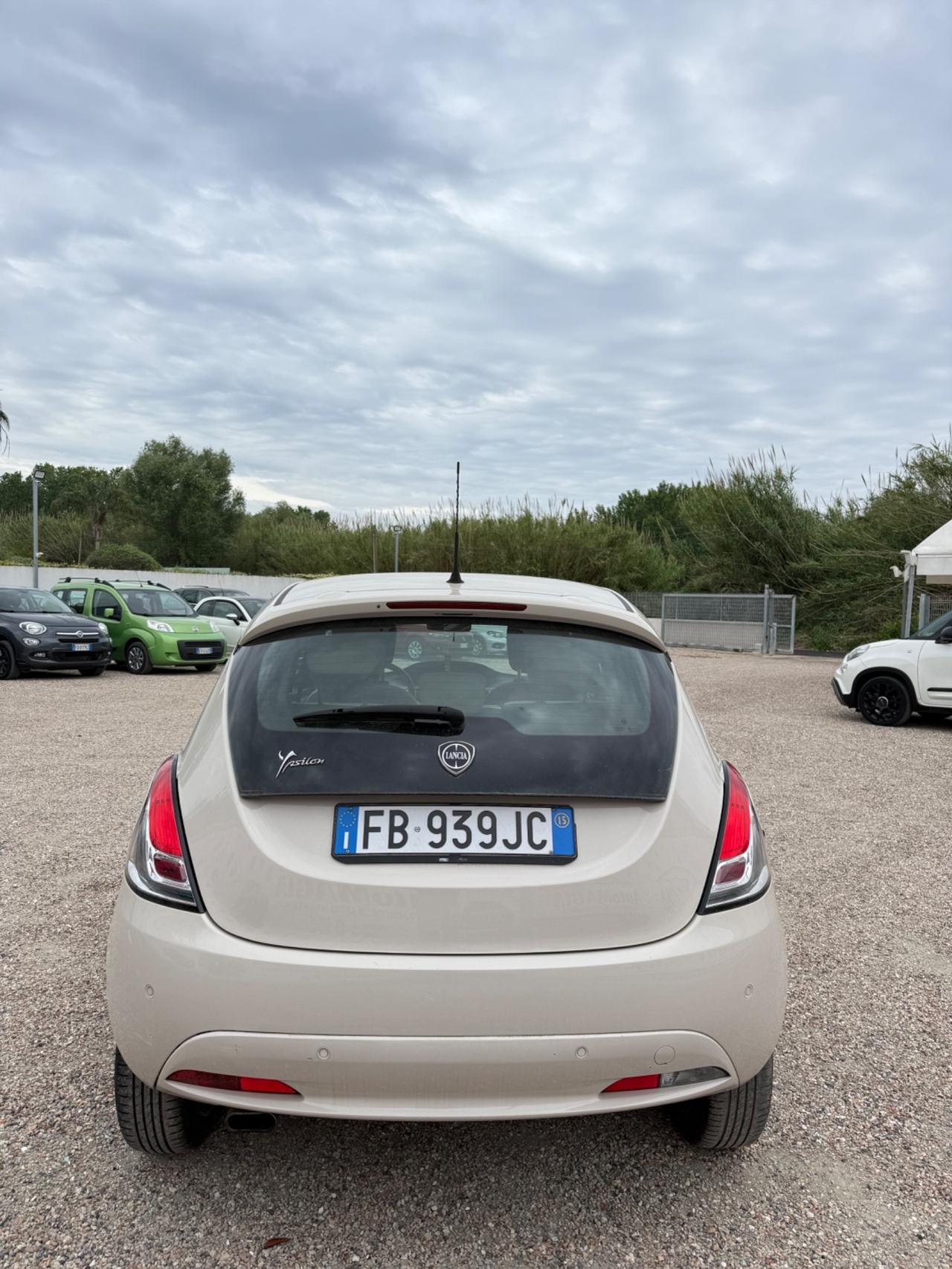 Lancia Ypsilon 1.2 69 CV 5 porte GPL Ecochic Gold