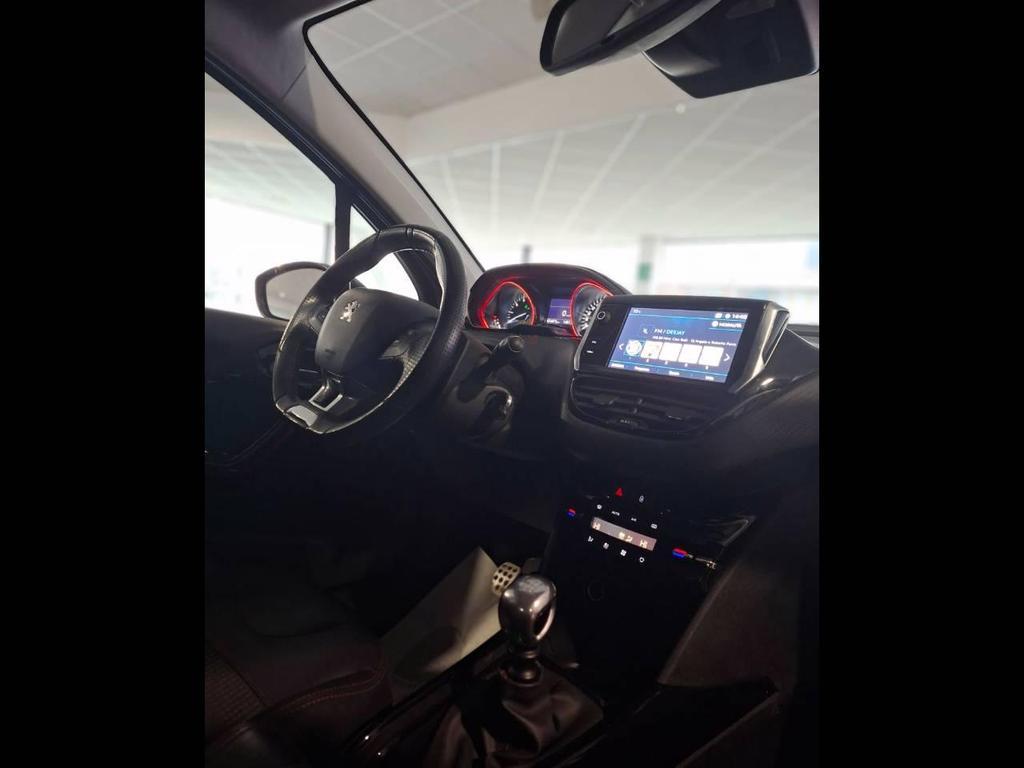 Peugeot 2008 1.2 PureTech Turbo Allure