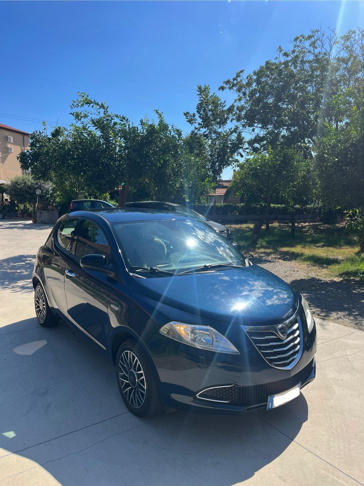 Lancia Ypsilon 1.3 MJT 30th Anniversary EDIZ LIMITATA POCHI KM