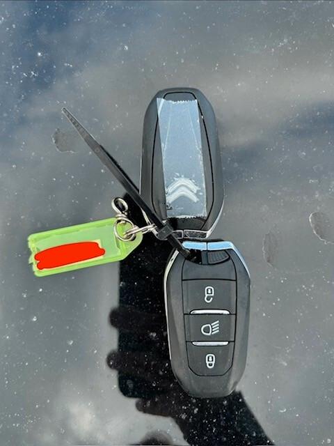 Citroen C3 2023 sinistrata incidentata BlueHDi 100 S&S Shine Pack