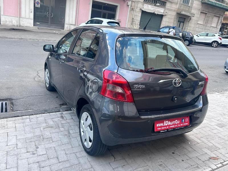 Toyota Yaris 1.4 D-4D 5 porte Navi