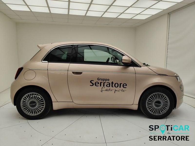 FIAT 500 La Nuova Nuova 3+1 My23 La Nuova - 320 3+1
