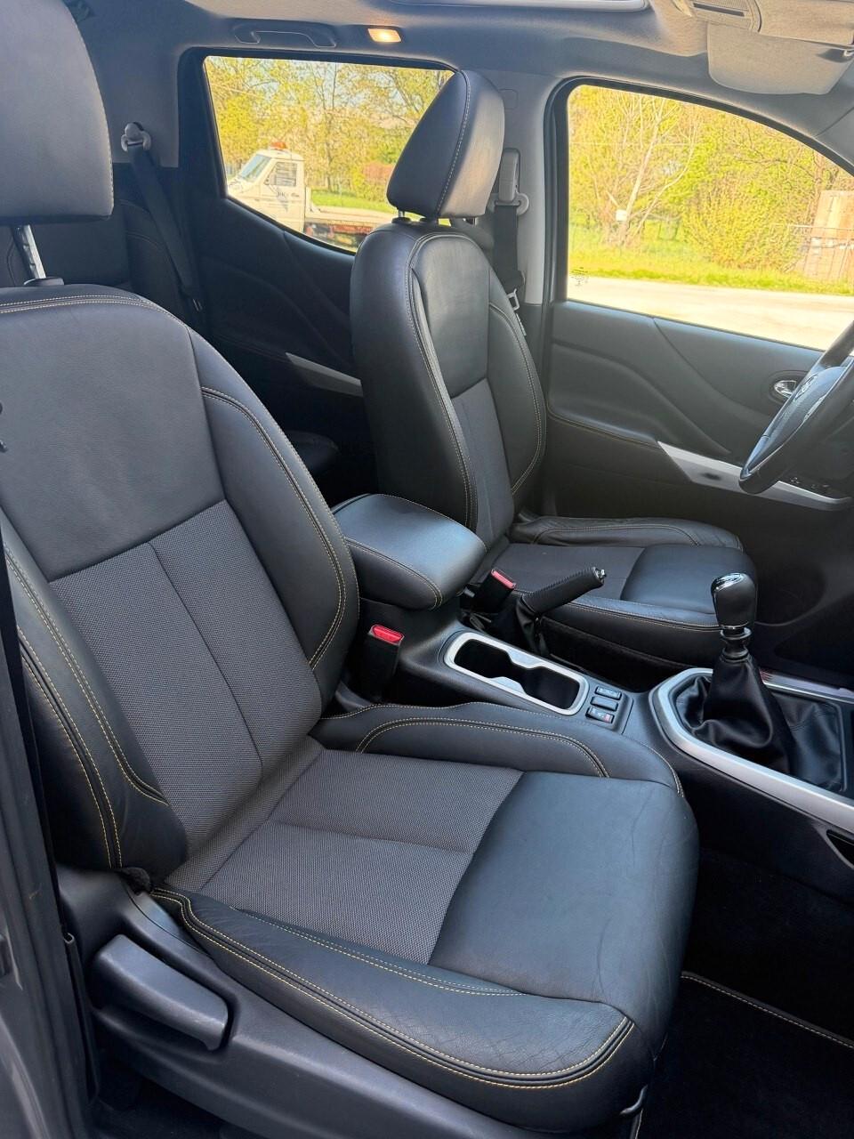 Nissan Navara 2.3 dCi 190 CV 4WD Double Cab N-Guard