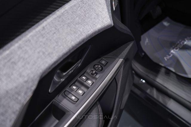 PEUGEOT 3008 Hybrid 145cv e-DCS6 Allure #Panoramic #Navigation