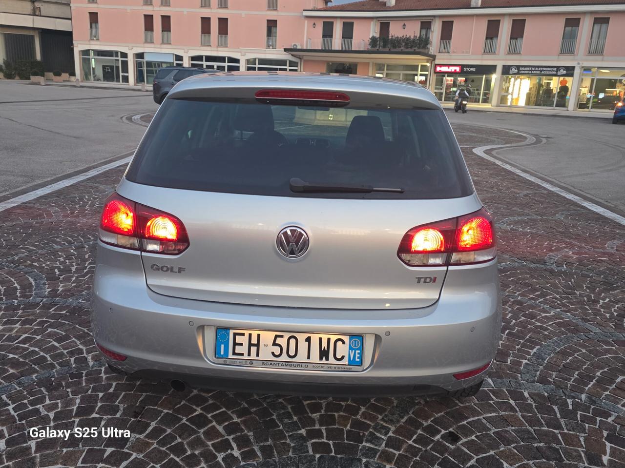 Volkswagen Golf 1.6 TDI DPF 5p. Highline