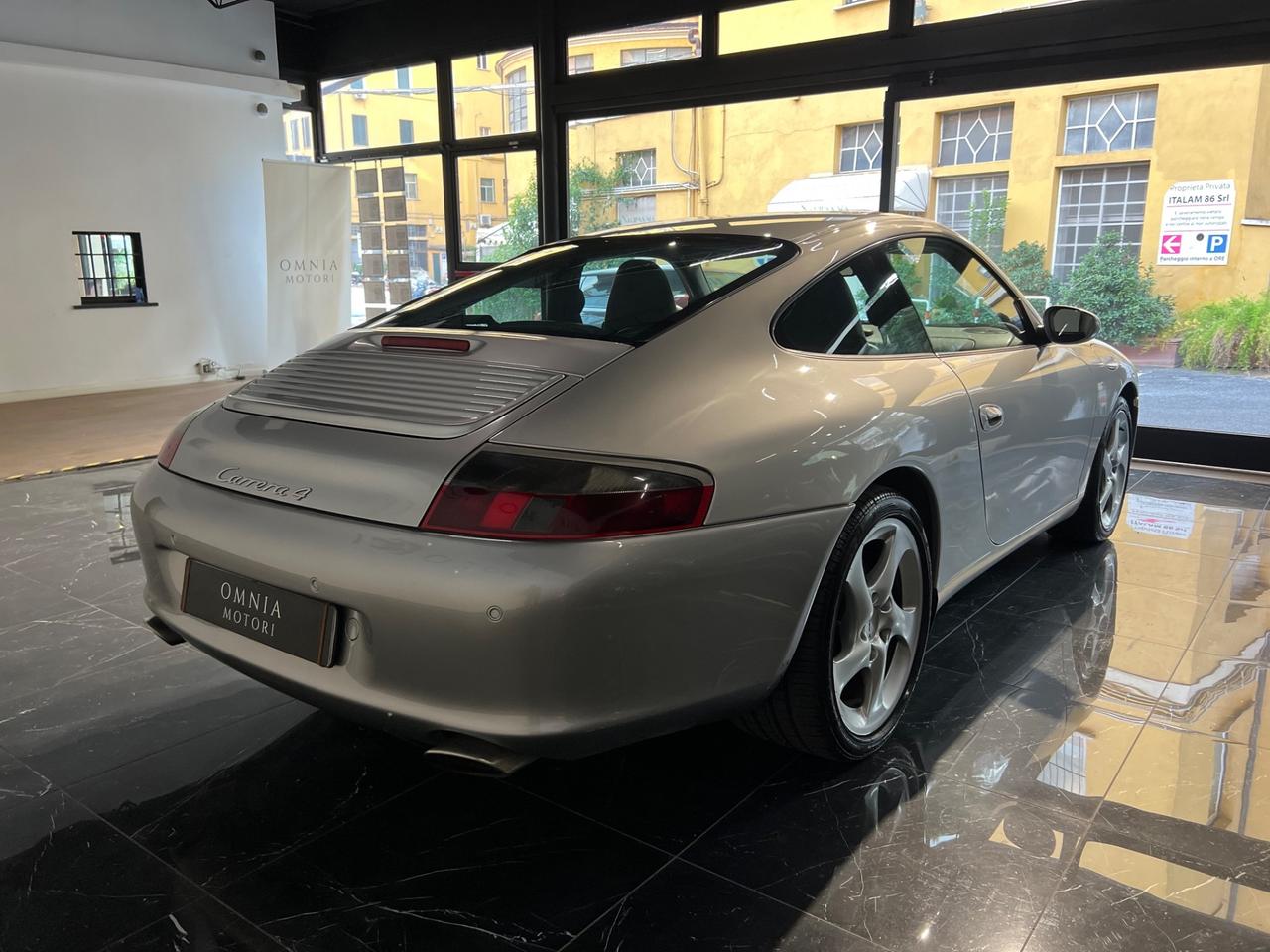 Porsche 911 Carrera 4 Coupé