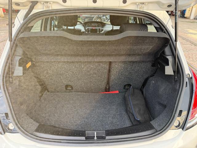 LANCIA Ypsilon 1.2 69 CV 5 porte GPL Ecochic Silver