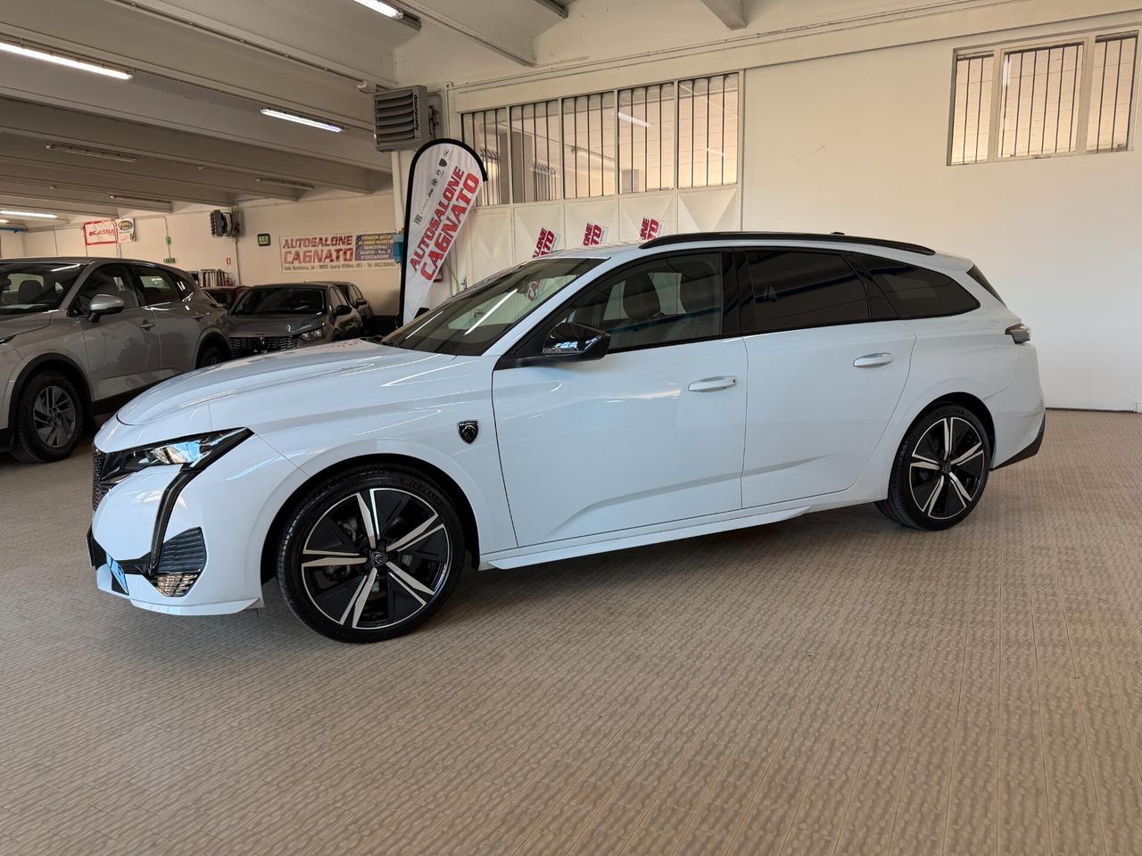 Peugeot 308 Hybrid 145 e-DCS6 SW GT 2025 BIANCO PERLA