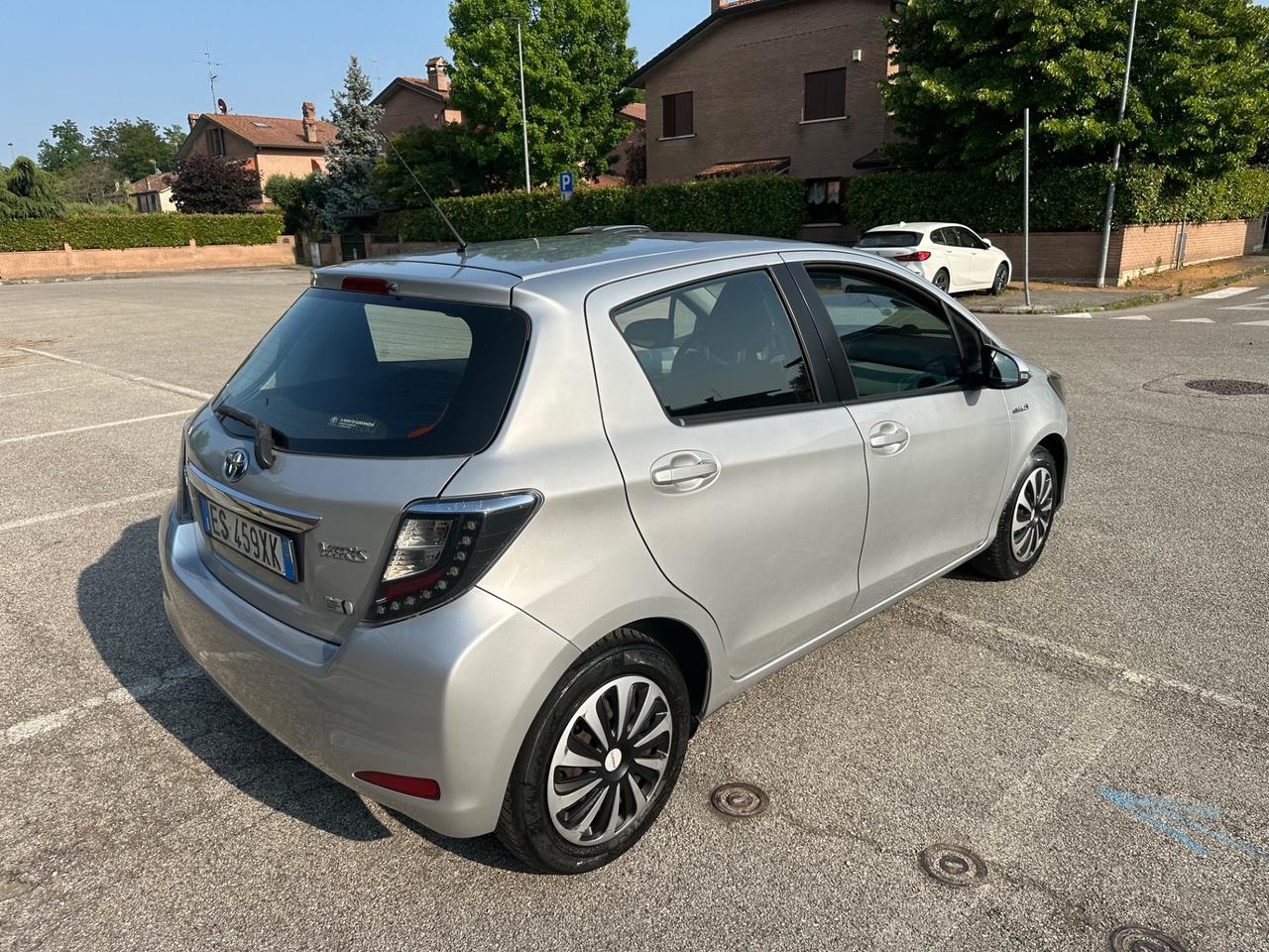 Toyota Yaris 1.5 Hybrid 5 porte Possibile Permuta e Finanziamento