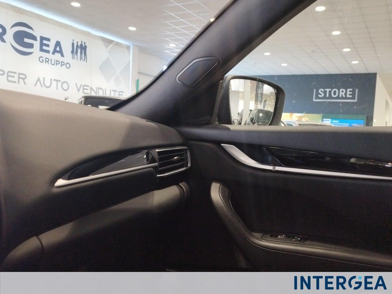 MASERATI Levante 3.0 V6 Gransport 250cv auto