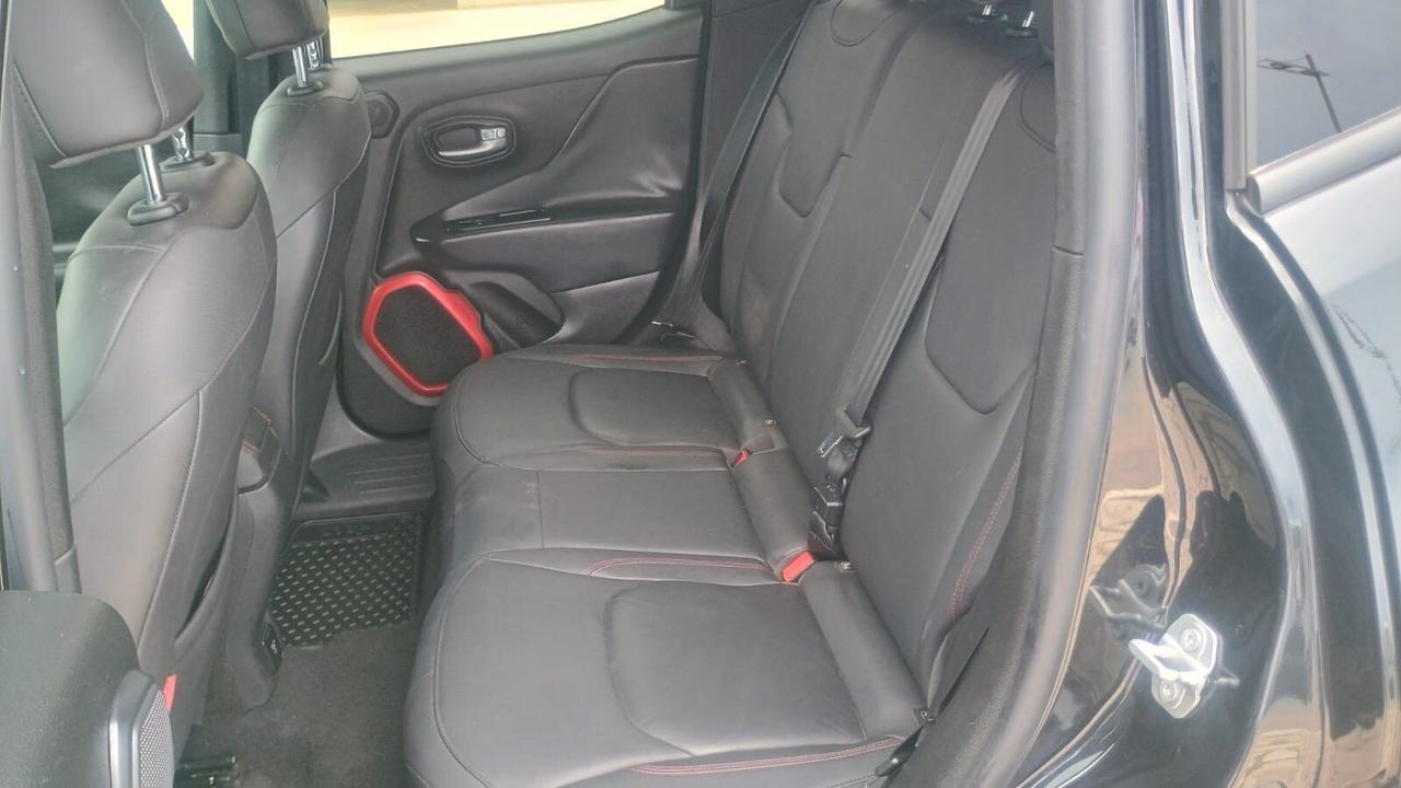 Jeep Renegade 2.0 Mjt 170CV 4WD Active Drive Low Trailhawk