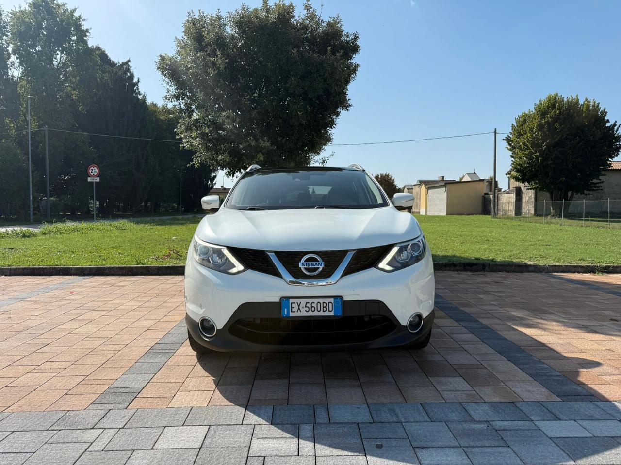 Nissan Qashqai 1.6 dCi 2WD Tekna full optional