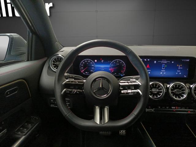 MERCEDES-BENZ GLA 180 Automatic AMG Line Premium